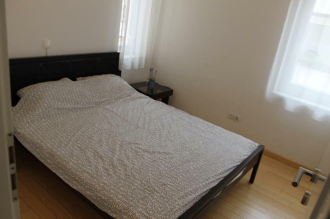 Apartman M&M Stara Novalja Luaran gambar