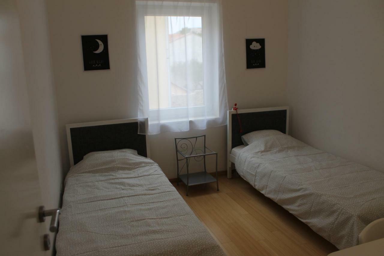 Apartman M&M Stara Novalja Luaran gambar